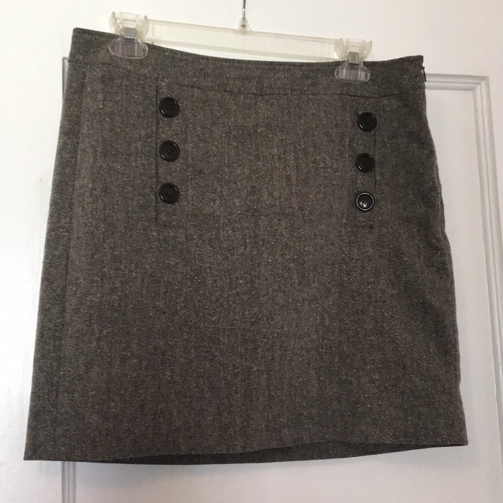 Banana Republic wool button mini skirt w/pockets!
